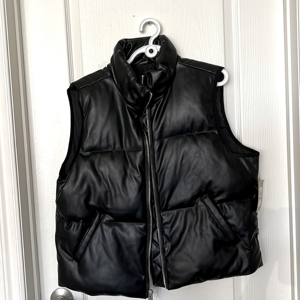 NWT Levi Strauss puffer vest vegan leather black